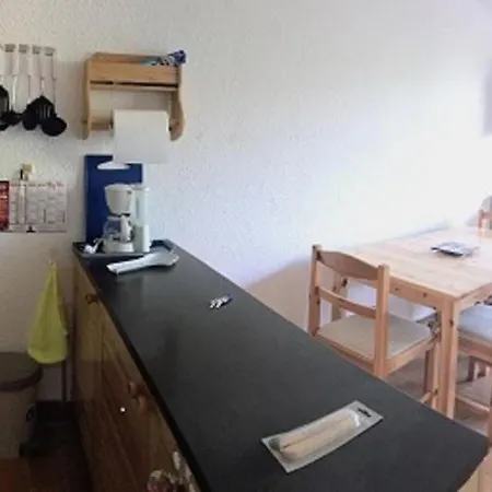 4 Personnes Rez De Jardin A 05260 Apartment *